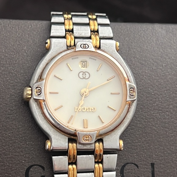 Authentic Gucci watch - Picture 2 of 10